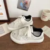 Nuevas zapatillas elegantes y casuales para otoño, con un diseño retro, estilo versátil y suelas gruesas, disponibles a un precio mayorista súper descontado