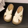 Sandalias de suela gruesa huecas cerradas sin cordones para mujer, comercio exterior transfronterizo, nuevo calzado de verano para exteriores, talla pequeña, aspecto de alta gama