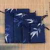 Pulsera de joyería gruesa con cordón Bolsa Wenchuan bordado de seda brocada bolsa de almacenamiento de joyería de gran capacidad para mujer