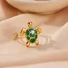 Europa y Estados Unidos transfronterizo exquisito anillo de flor con incrustaciones de circón verde para mujer 2025 nuevo anillo retro de alta calidad al por mayor