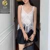 Blusa boêmia bordada em crochê vazada, curta, decote em V, com borlas, colete sexy