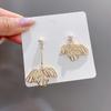 Aretes de Alta Gama para Mujer, Aretes Nicho, Joyería de Temperamento de Flor de Perla Retro, Aretes para Puesto Mayorista