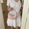 2026 Novo Modelo Bolsa de Ombro Meia-Lua, Bolsa de Mão de Couro Envernizado Colorido, Bolsa de Mão com Design de Nicho Fashion, Bolsa Pequena Tendência