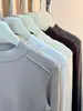 Camiseta Interior de Manga Larga con Cuello Medio y Forro Polar Cepillado Cálido para Mujer 2025 Nuevo Estilo Moda de Alta Gama Color Sólido Top Interior