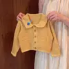 Conjunto de Outono Super Bonito para Creche Infantil Ningli Novo Cardigan Suéter Vazado para Bebê Calça Longa de Bolinhas