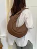 Bolsa Mensual de Gran Capacidad de Comercio Exterior Bolsa de Media Luna para Mujer Estilo Nuevo 2026 Bolso de Hombro Único de Cuero Suave Bolso Casual para Viaje y Commute Bolso de Empanada