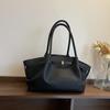 Moda Verão Comutação Bolsa Tote Grande Capacidade Feminina 2025 Nova Casual Retrô Casual Plissada Bolsa de Ombro de Mão