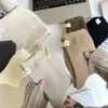 Calcetines de Velour Australiano Grueso con Etiqueta de Tela para Mujer, Colores Maillard, para Dormir, Media Pantorrilla, Confinamiento, Otoño e Invierno 2025, Venta al por Mayor