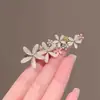 Novo estilo de presilha de cabelo com presilha lateral bico de pato, design de leque e flor, franja, presilha lateral de franja super fada, acessório de cabelo requintado para mulheres