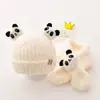 Set de Sombrero y Bufanda de Bebé de Panda Otoño e Invierno Súper Lindo Felpa Unisex Gorro de Punto para Bebé Set de Protección para Orejas Sombrero