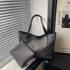 Bolsa Tote de Ombro Versátil Casual Simples Elegante da Moda Grande Capacidade Outono 2026 Nova Popular para o Dia a Dia