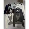 Solo Uno VI+ Otoño Estilo Coreano Casual Rayas Versátil Adelgazante Falso Dos Piezas Empalmado Suéter de Punto Manga Larga 99105