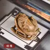 Sándalo verde sapo de acantilado mecedora ganador de la vida pieza de mano talla de sapo texto cómodo para jugar adornos de escritorio