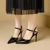[Procesamiento Personalizado] Sandalias de una tira estilo francés con punta cerrada para mujer, para uso exterior en verano, tacones altos de charol nude de tacón fino para mujer