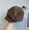 Boina plissada retrô versátil, um chapéu octogonal moderno para mulheres, perfeito para outono e inverno, com um estilo equestre sofisticado e casual
