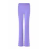 Conjunto de jaqueta curta com zíper e capuz iaiamgia slim fit e calça com estampa de letras e design de costura em contraste
