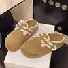 Populares pantuflas cerradas de plataforma para mujer que aumentan la altura, nuevas de otoño 2026, estilo Birkenstock vintage, medias pantuflas francesas