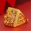 Anillo de Mariposa de Aleación Estilo Étnico Retro Patrón Calado Anillo Abierto Femenino Ágata Simulada Carniola Estilo Caliente para Transmisión en Vivo