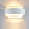 Luminária de parede LED de ferro minimalista moderna, luminária de parede elegante e minimalista para cabeceira, corredor, corredor