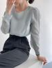 Chique Coreano 2026 Primavera e Verão Novo Estilo Simples e Fashionável Gola Redonda Cor Pura Suave e Elegante Mangas Longas Bufantes Camisa para Mulheres
