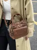 Bolsas de Diseño de Nicho Transfronterizas para Mujer 2025 Nuevo Otoño e Invierno Versátil Retro Bolso de Hombro Único Bolso Cruzado Bolso Pequeño Cuadrado de Mano