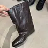 Primer Encuentro Ji Dong Qiu Estilo Nuevo Punta Cuadrada Sueltas Slip-on Botas de Media Caña Moda para Mujer Botines Cortos Moda Botas de Montar