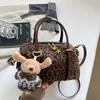 Bolso de mano de ante de nicho coreano para mujer, nuevo bolso de hombro para el día a día 2026, bolso versátil y elegante para el antebrazo