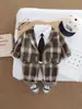 Conjunto de traje de cuadros para niño, estilo coreano de primavera y otoño, conjunto formal de tres piezas para bebé con camisa de manga larga, corbata y pantalones