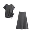 Fabricante Mayorista de Ropa para Mujer Transfronteriza 2025 Top con Cuello Redondo de Manga Corta Adornado Falda Midi Conjunto Suave