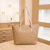 Bolso de Hombro y Mano Grande Rosa Acolchado Nuevo para Mujer
