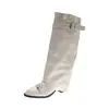 Botas Cavaleiro Elegantes de Salto Grosso Estilo Novo Versão Coreana 2026 Outono/Inverno Bico Duplo Bico Fino Menina Apimentada Afunilamento Fivela Botas Longas Femininas