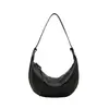 Bolsa Transversal de Couro Bovino de Primeira Camada Estilo Dumpling, Nova Bolsa de Ombro de Couro Genuíno de Nicho, Prática para o Dia a Dia, Bolsa Meia-Lua de Couro Bovino Natural Envelhecido