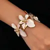Moderna e Tendência, Simples e Charmosa, Versátil e de Alta Qualidade, Joia de Pulseira Feminina em Formato de Flor, Pulseira Aberta Floral de Luxo Leve