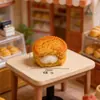 Novos Biscoitos Sanduíche com Recheio de Creme Oreo Brinquedos de Comida em Miniatura Acessórios de Resina Paisagismo de Casa de Bonecas Enfeites DIY Presilhas de Cabelo
