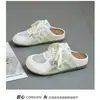 Nuevos modelos 2026 de zapatillas de media caña para mujer para uso exterior, de malla transpirable para verano, zapatillas de entrenamiento alemanas, versátiles, ligeras, cómodas, zapatillas de punta cerrada