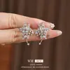 Aretes de Estrella de Zircón con Aguja de Plata, Lujo Ligero, Gama Alta, Versátiles, Estilo Fresco, Personalizados, Modernos, Aretes Sencillos