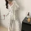Pijama de Terciopelo de Isla para Mujer, Cárdigan Engrosado Cálido de Otoño e Invierno, Nuevo Conjunto de Ropa de Casa de Alta Gama Estilo Coreano, Se Puede Usar Afuera