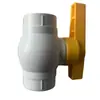Válvula de bola de entrada de agua de plástico UPVC hecha en EE. UU. soldada temperatura y presión normales paso directo manual accesorios para materiales de construcción válvula agrícola DN20