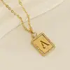 Fabricantes Transfronterizos al por Mayor Moda Europea y Americana Acero Inoxidable Diamante Prensado en Arena Collar de 26 Letras Acero de Titanio Collar de Oro de 18K