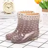 Sapatos e botas femininos estilosos e espessos com forro de fleece, sapatos de borracha para cozinha para adultos, galochas curtas impermeáveis e antiderrapantes