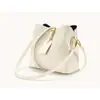 Bolsa Novo Estilo Feminina Textura Simples Ombro Transversal Bolsa Balde Design Clássico de Nicho Bolsa de Mão Leve de Luxo para Cabelo