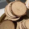 Jardín de Infancia Chiyuan Astillas Redondas de Madera Hechas a Mano Astillas de Tronco Decorativas Grabado Láser DIY Adornos de Anillos Anuales Decoraciones para el Hogar
