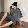 Conjunto Esportivo Casual Masculino Verão Camiseta Suede Pesada Manga Curta Shorts Retrô Americano Juvenil Conjunto de Duas Peças