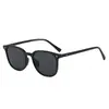 Gafas de sol cuadradas retro de marco pequeño 2026 para hombre y mujer, estilo moderno, gafas de sol de estilo callejero personalizadas, protección UV