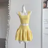Woppe Conjunto de Tricô Renda Desejo Puro Camisola Gola U Saia Curta Evasê Cintura Alta Conjunto de Duas Peças