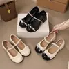 Zapatos Mary Jane ligeros de estilo francés para mujer, nuevos otoño 2026 tacones altos gruesos vintage para combinar con faldas, zapatos pequeños de cuero