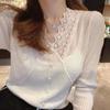 Blusa Tricotada Elegante com Decote em V de Renda para Mulheres, Design Novo e Estiloso Outono 2025, Revelando a Clavícula, Suéter Interno de Manga Longa Slim-Fit