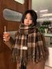 Bufanda para Mujer, Nuevo Estilo Invierno 2025, Tacto de Alta Gama, Calentador de Cuello Popular de Invierno, Estilo Largo Versátil, Borla Cálida de Otoño e Invierno al por Mayor