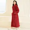 Bata de Noche para Hombre Otoño e Invierno Nuevo Coral Fleece Cálido Ropa para el Hogar con Forro Polar Bata Engrosada Pijamas de Talla Grande para Parejas