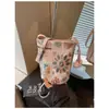 Bolso Mini Cubo de Verano de Alto Estilo Lindo para Mujer 2026 Nuevo Modelo Nuevo Estilo Chino Bordado Bolso Cruzado para Teléfono